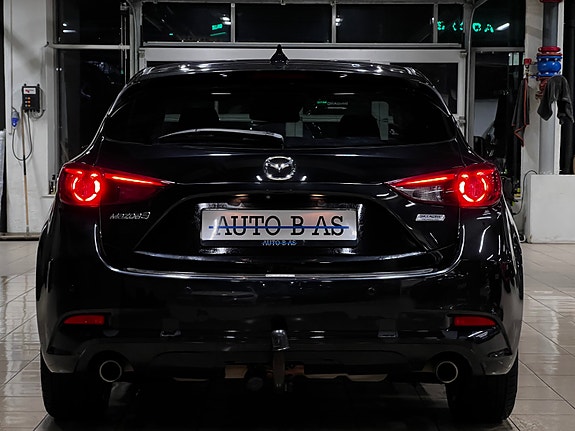 Mazda 3 4 of 30