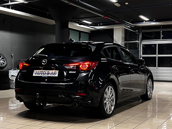 Mazda 3 5 of 30