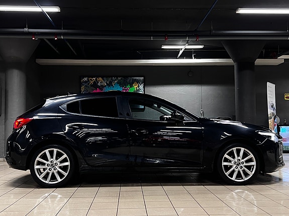 Mazda 3 6 of 30