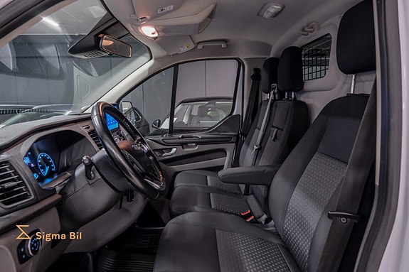 Ford Transit Custom 16 of 30