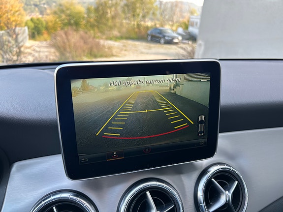 Mercedes-Benz CLA180 26 of 30