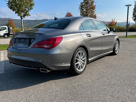 Mercedes-Benz CLA180 7 of 30