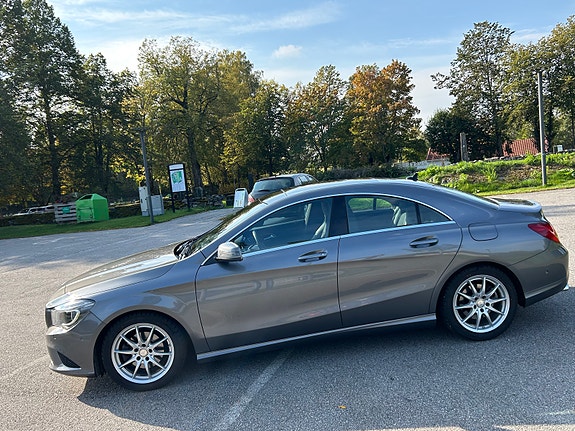 Mercedes-Benz CLA180 4 of 30