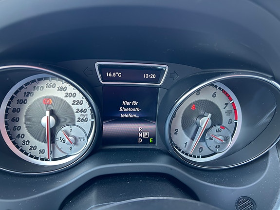 Mercedes-Benz CLA180 23 of 30