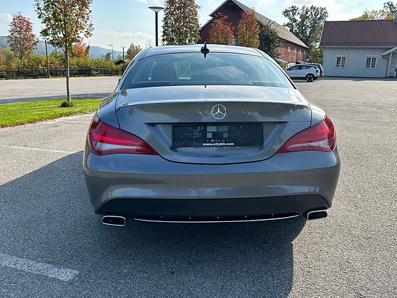 Mercedes-Benz CLA180 6 of 30