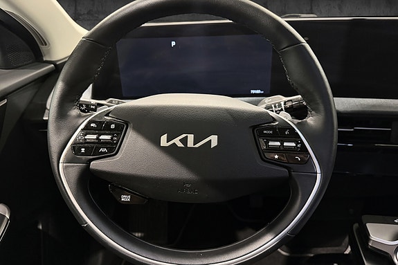 Kia EV6 12 of 30