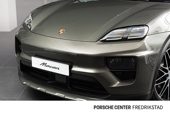 Porsche Macan 10 of 30