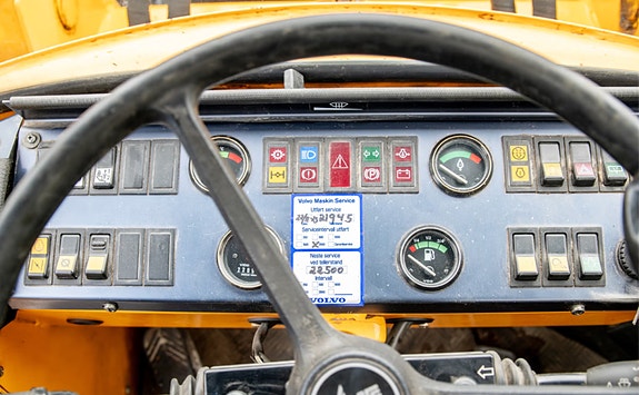 Volvo L70 15 of 28