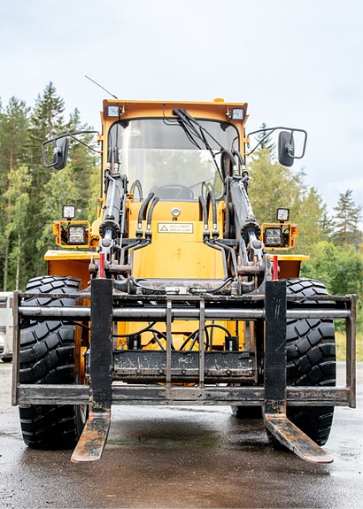 Volvo L70 4 of 28