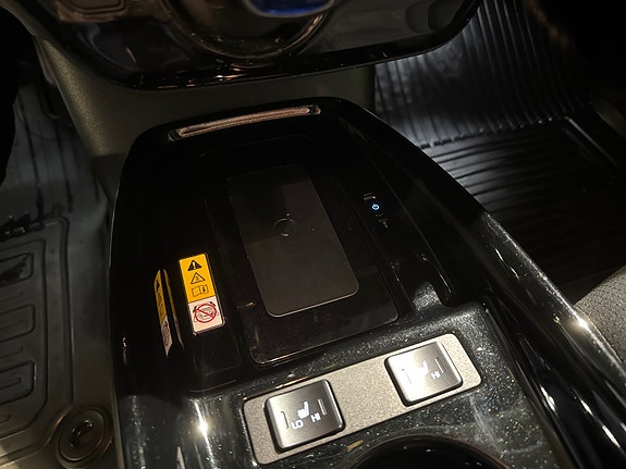 Toyota Prius 11 of 29
