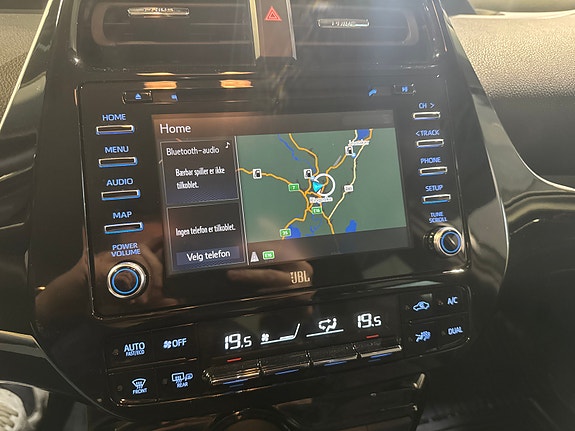 Toyota Prius 13 of 29