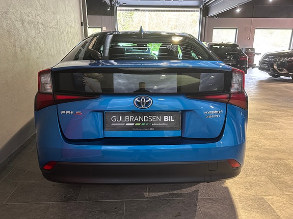Toyota Prius 6 of 29