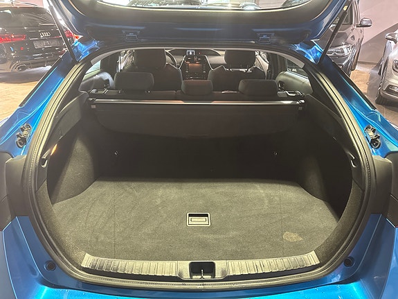 Toyota Prius 26 of 29