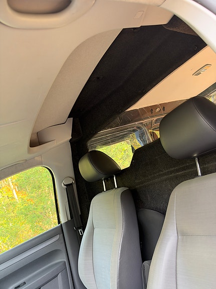 Volkswagen Caddy 10 of 30