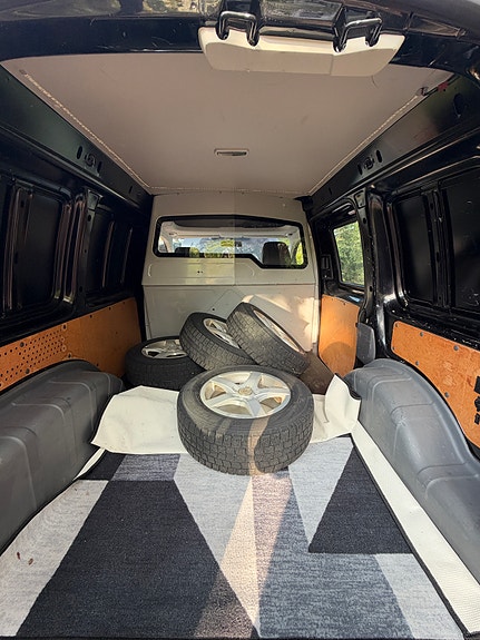Volkswagen Caddy 14 of 30