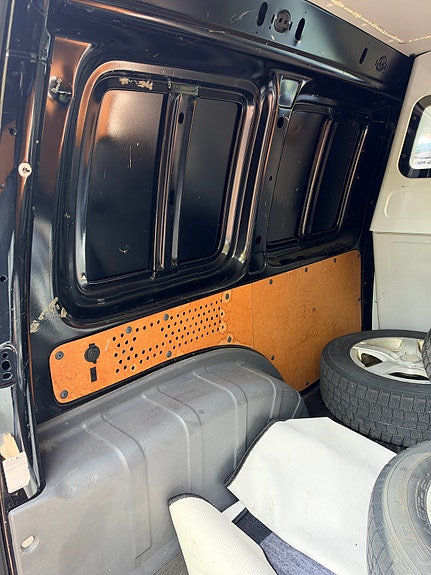 Volkswagen Caddy 17 of 30