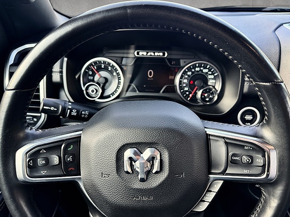 Dodge RAM 1500 11 of 19