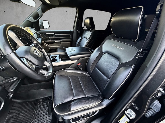 Dodge RAM 1500 8 of 19