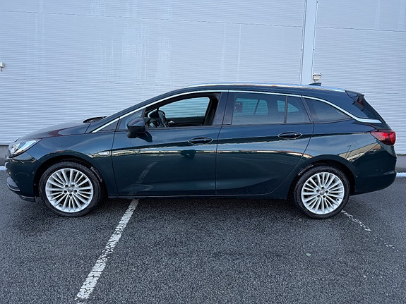 Opel Astra 2 of 28