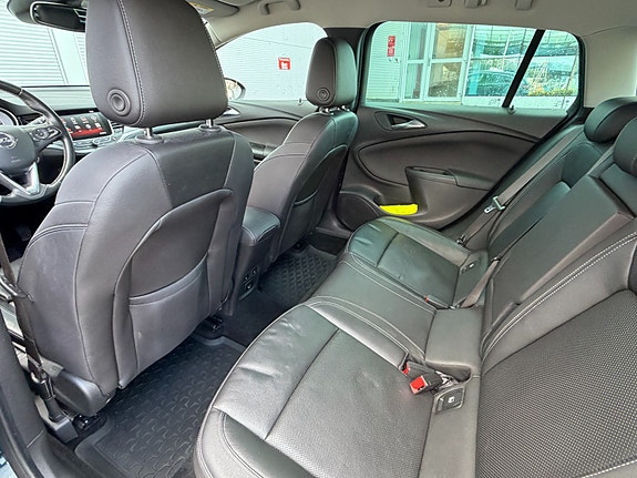 Opel Astra 22 of 28