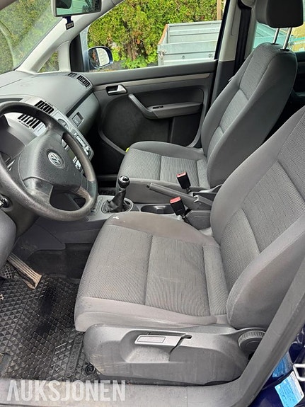 Volkswagen Touran 19 of 25