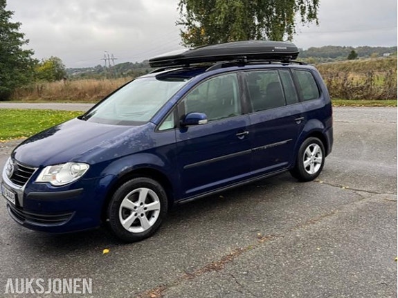 Volkswagen Touran 3 of 25