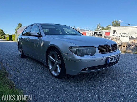 BMW 7-Serie 4 of 25