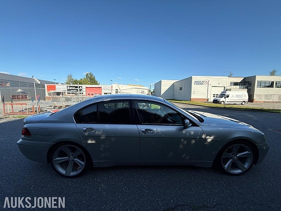 BMW 7-Serie 6 of 25