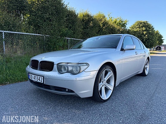 BMW 7-Serie 2 of 25