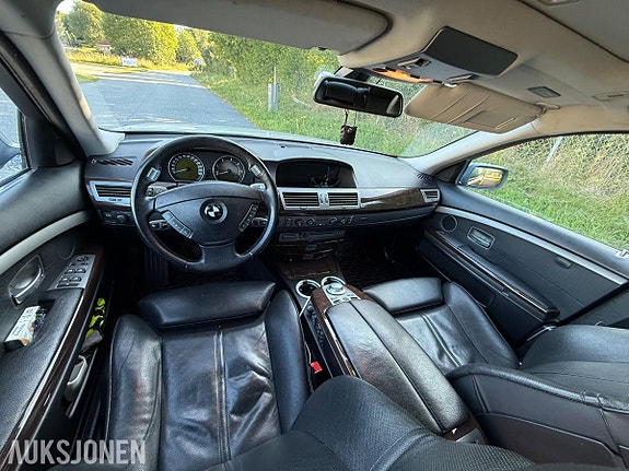 BMW 7-Serie 16 of 25