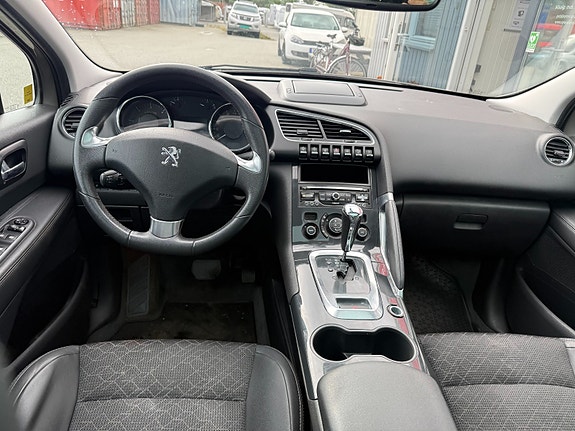 Peugeot 3008 12 of 19