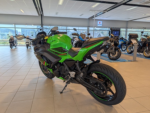 Kawasaki Ninja 650 3 of 6