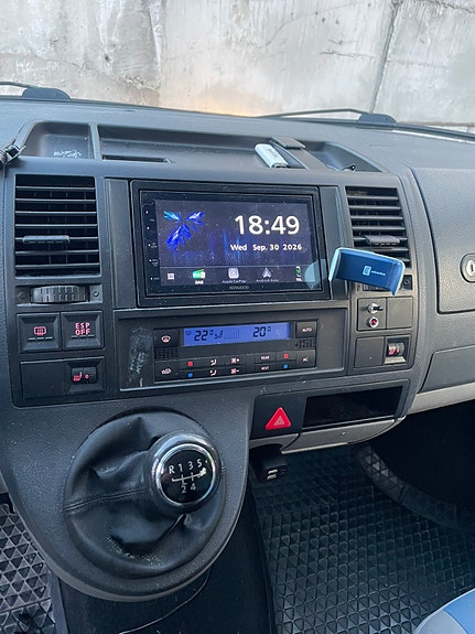 Volkswagen Transporter 8 of 26