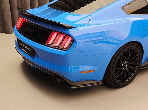Ford Mustang 22 of 30