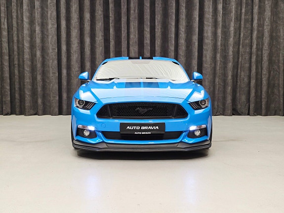 Ford Mustang 2 of 30