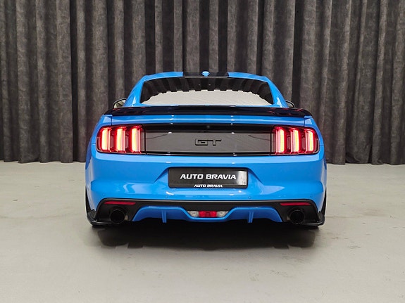 Ford Mustang 6 of 30