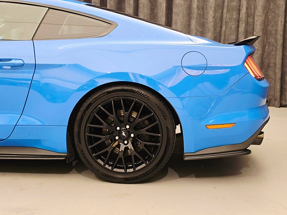 Ford Mustang 14 of 30