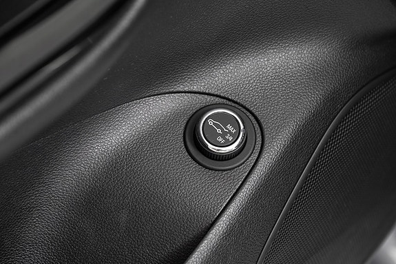 Opel Astra 14 of 26
