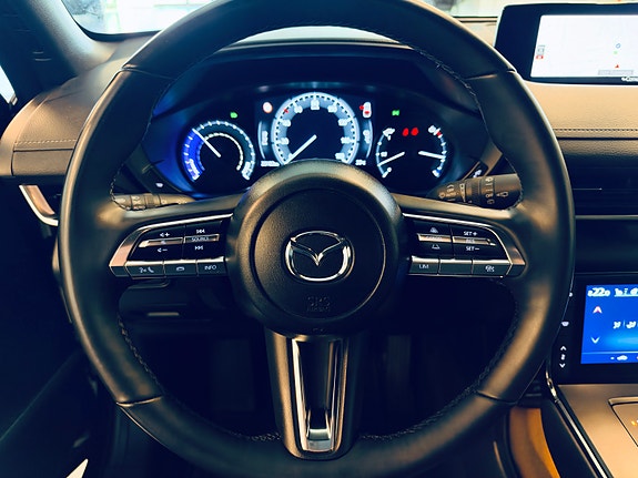 Mazda MX-30 10 of 16