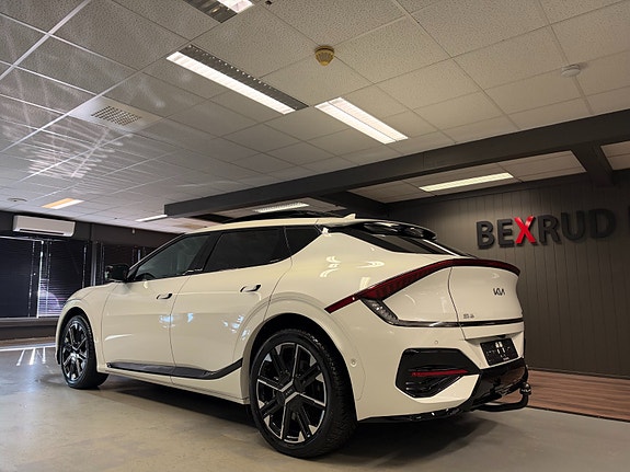 Kia EV6 3 of 30