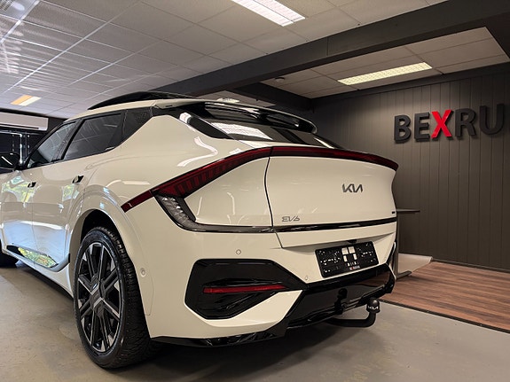 Kia EV6 4 of 30