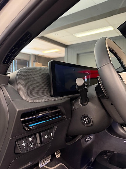 Kia EV6 13 of 30