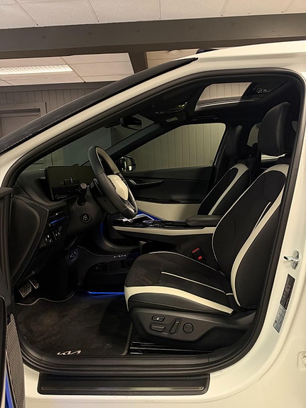 Kia EV6 11 of 30