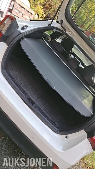 Toyota Prius 16 of 17