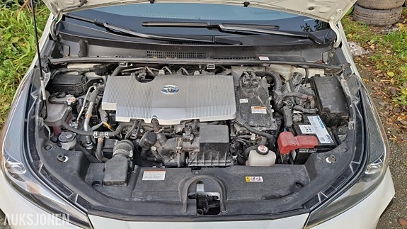 Toyota Prius 17 of 17