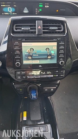 Toyota Prius 14 of 17