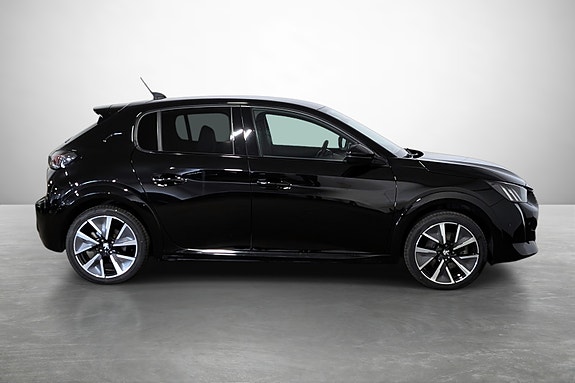 Peugeot e-208 5 of 25
