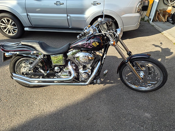 Harley-Davidson FXDWG Dyna Wide Glide 4 of 9