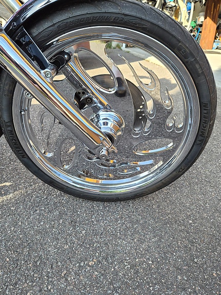 Harley-Davidson FXDWG Dyna Wide Glide 7 of 9