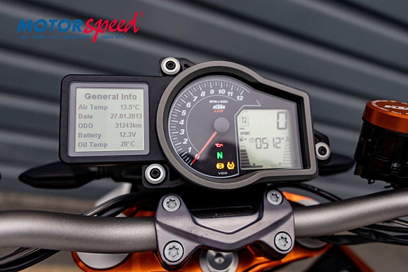 KTM 1290 Super Duke R 8 of 8